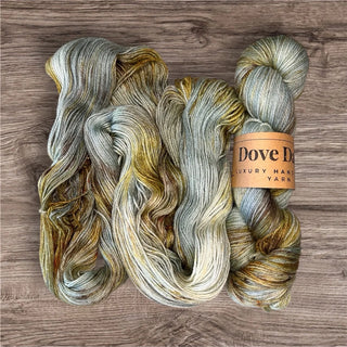 Dove Dale 4ply Sock yarn