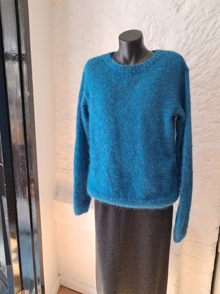 Hand Knit Algasoie Autumn Sweater Sample