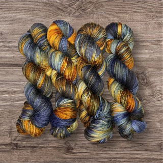 Dove Dale 4ply Sock yarn