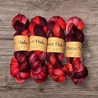Dove Dale 8ply Sock Yarn