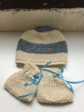 Jenmark Alpaca Baby Shoes + Hat Set