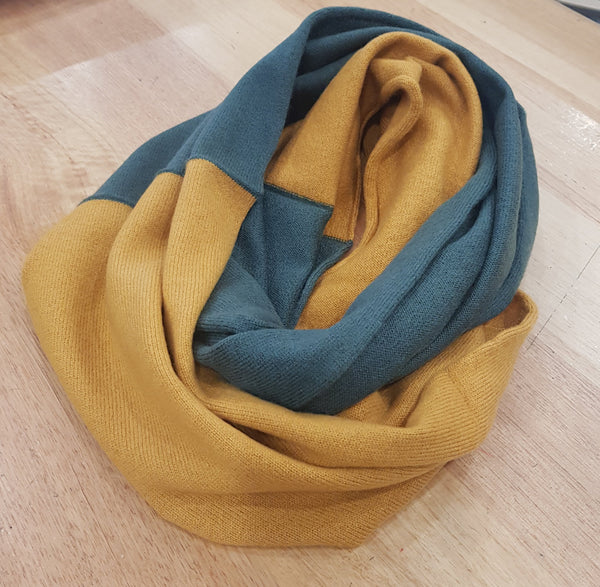 Cashmere Merino 2 Tone Infiniti Scarf