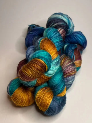 Dove Dale 4ply Sock yarn