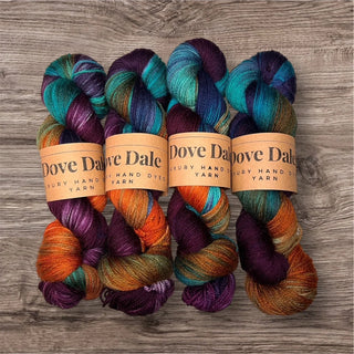 Dove Dale 8ply Sock Yarn