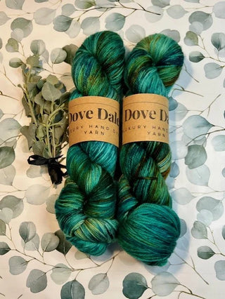 Dove Dale 4ply Sock yarn