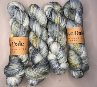Dove Dale 4ply Sock yarn