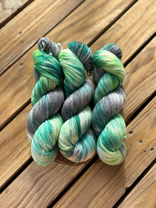 Dizzie Devil Sock Yarn 4 Ply