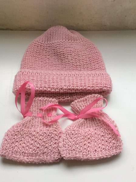 Jenmark Alpaca Baby Shoes + Hat Set