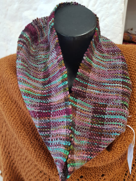 Handwoven Cowl by Jenny